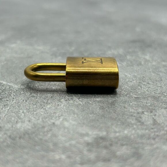 Authentic Louis Vuitton Gold Brass Padlock & Key Set Bag Charm #330 - Picture 9 of 14